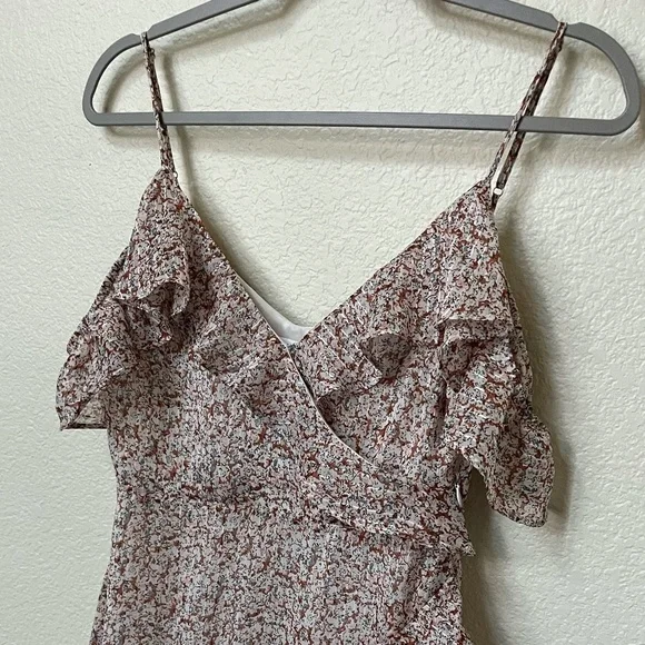 FLORET STUDIOS | Cold Shoulder Asymmetric Ruffle Dress In Rust-Cream | Size XS - Picture 3 of 10